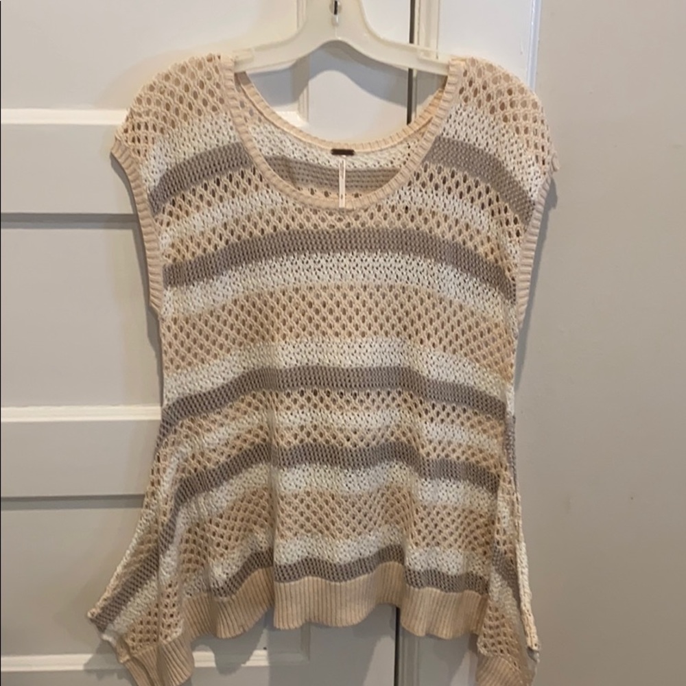 Free People short sleeve crochet sweater, small